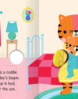 Cuddle Time: Finger Puppet Book by: Board Books; 8 pages / English