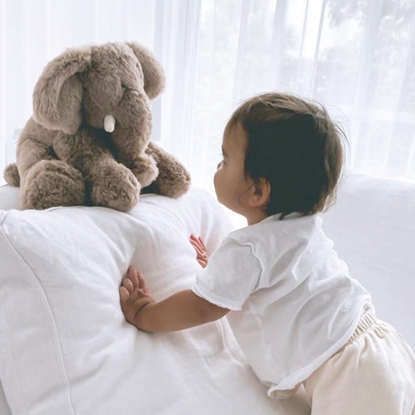 Oliver Cuddle Elephant