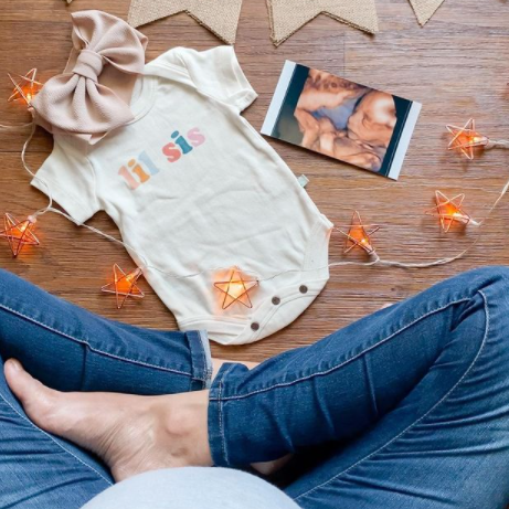 Lil Sis Original Baby Graphic Bodysuit