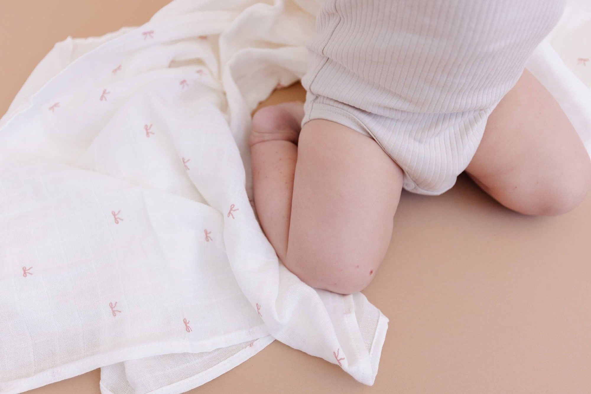 Muslin Swaddle Pink Bow Baby Shower Girl Organic Cotton Gift: Pink