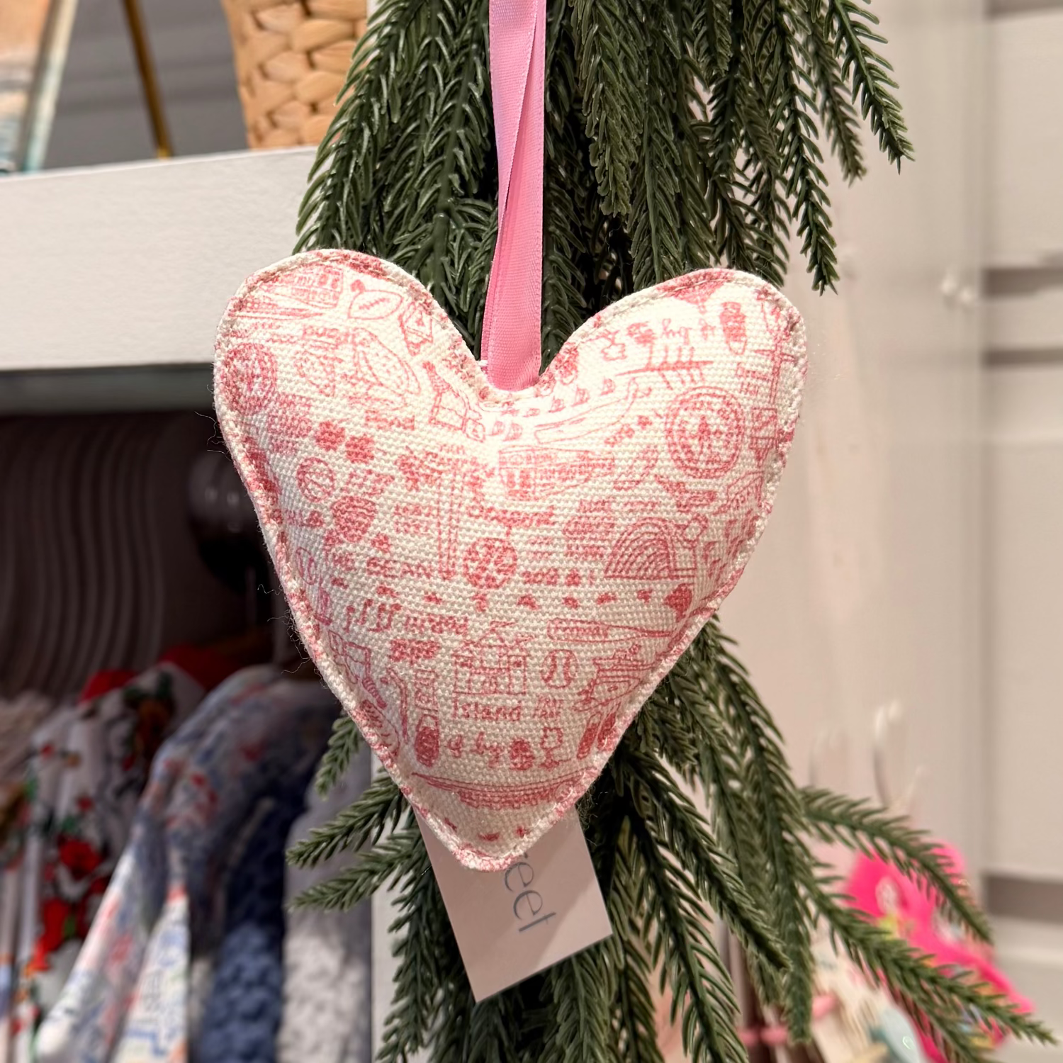 JoyStreetornamentpink