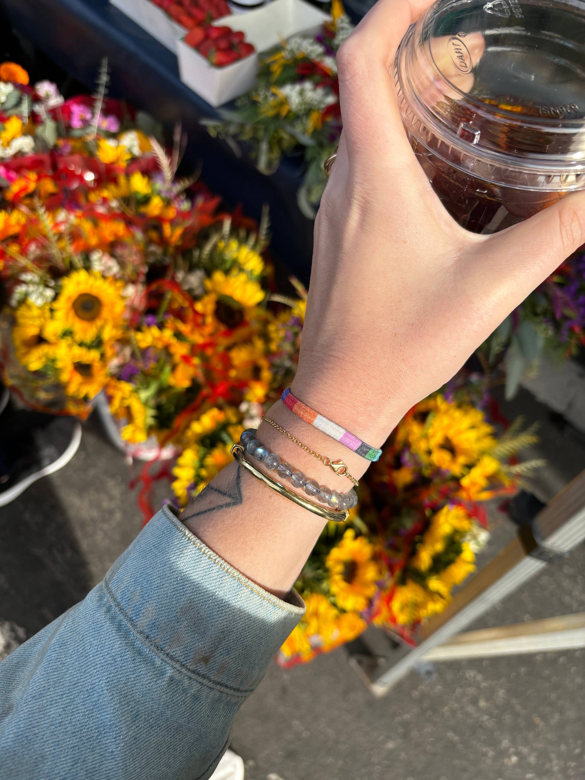 Hair-tie Bracelets: 25 MOQ