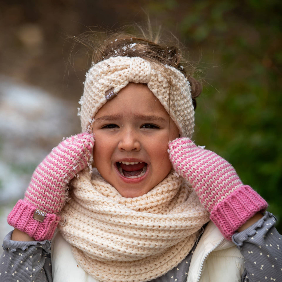 Classic Knit Winter Mittens for Kids