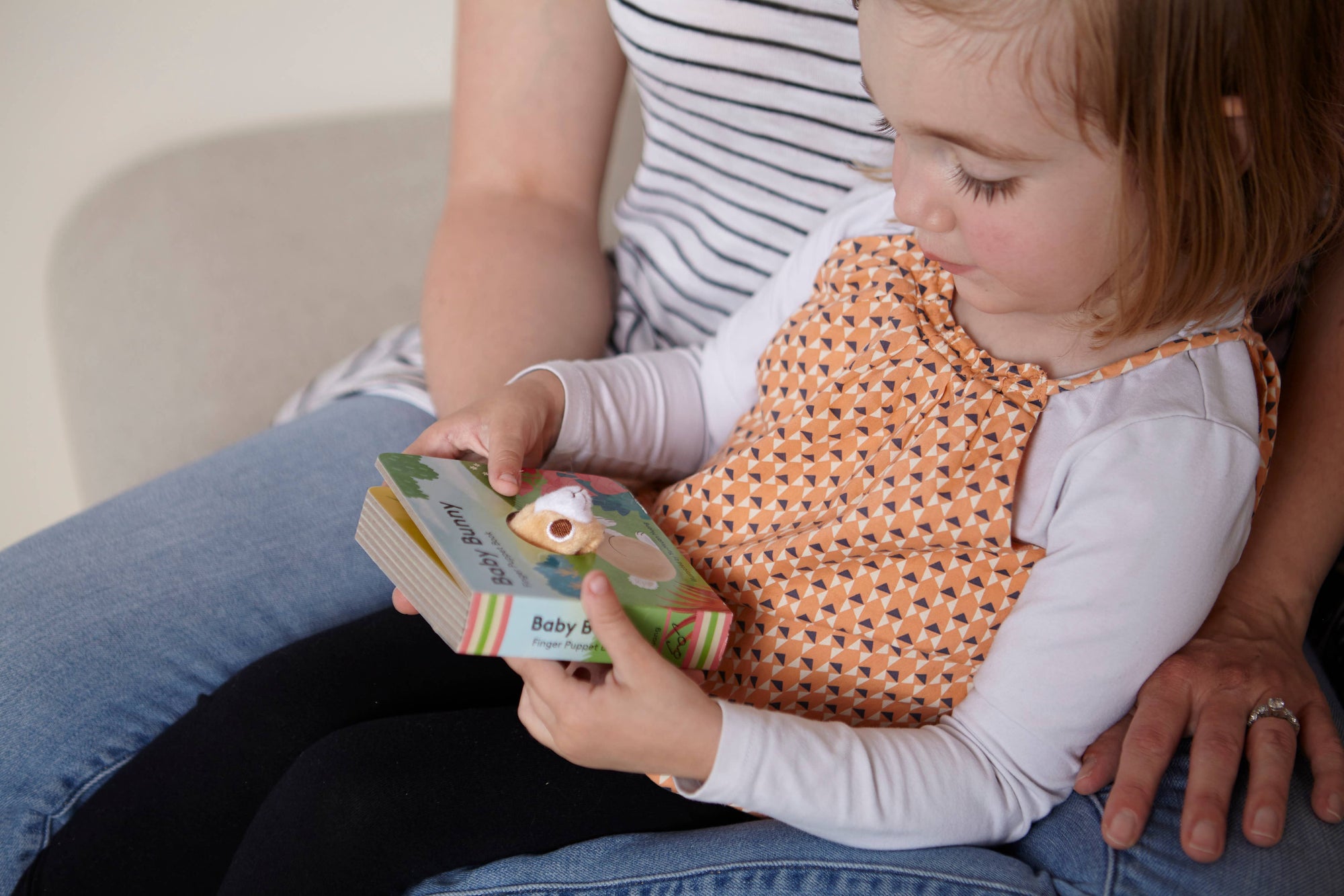 Baby Bunny: Finger Puppet Book