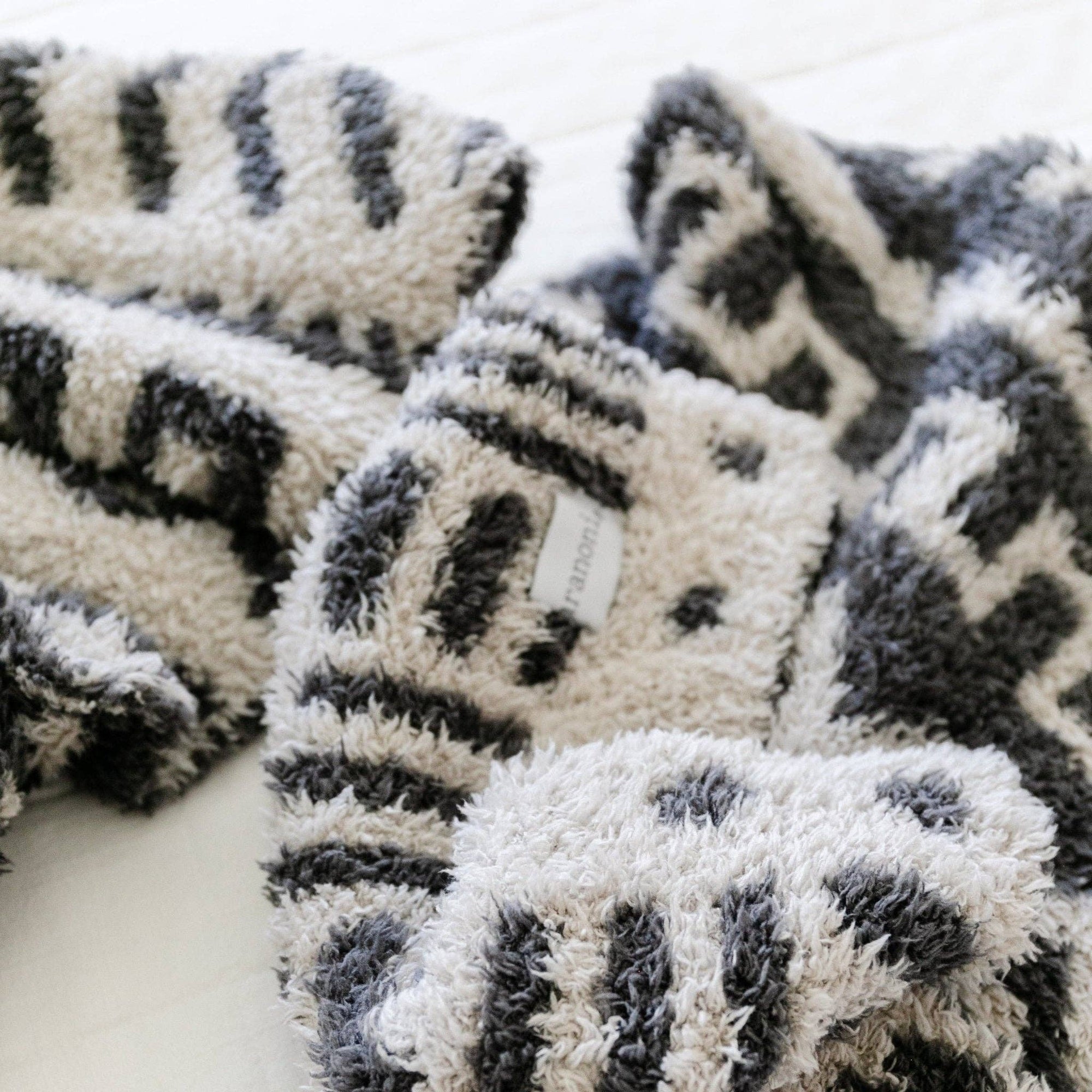 DOUBLE-LAYER BAMBONI® MINI BLANKETS: Elephant Double Layer